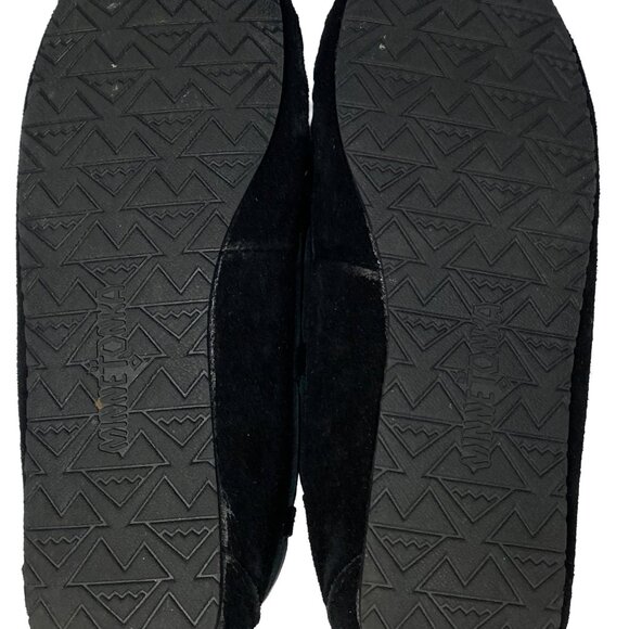 Minnetonka Women’s Black Suede Moccasin Slippers — Size 8M, Faux-Fur Lined - Picture 6 of 7